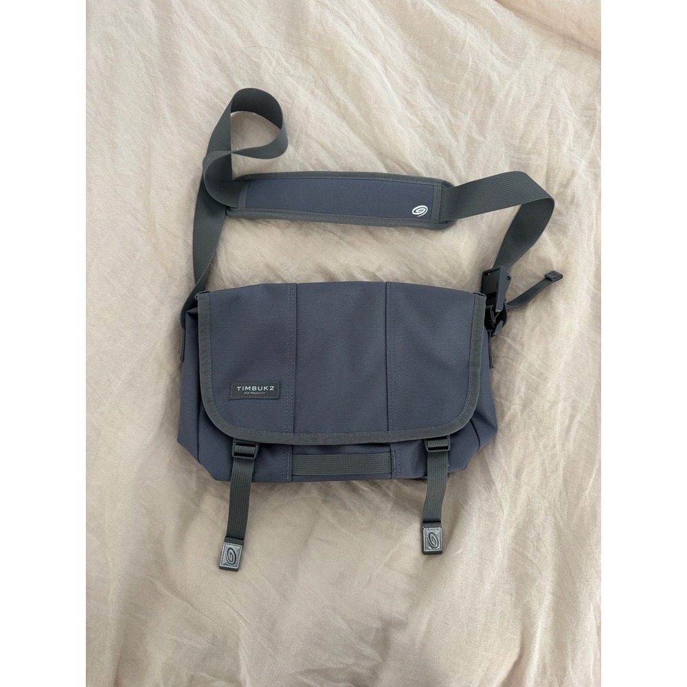 Timbuk2 Classic Messenger Bag Gray Ballistic Nylon Crossbody Small Commuter Bag